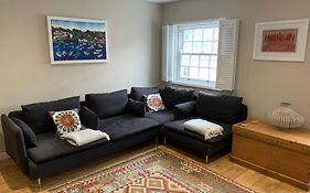 Lovely Flat, Balcony & Woodstove, Parking Close
